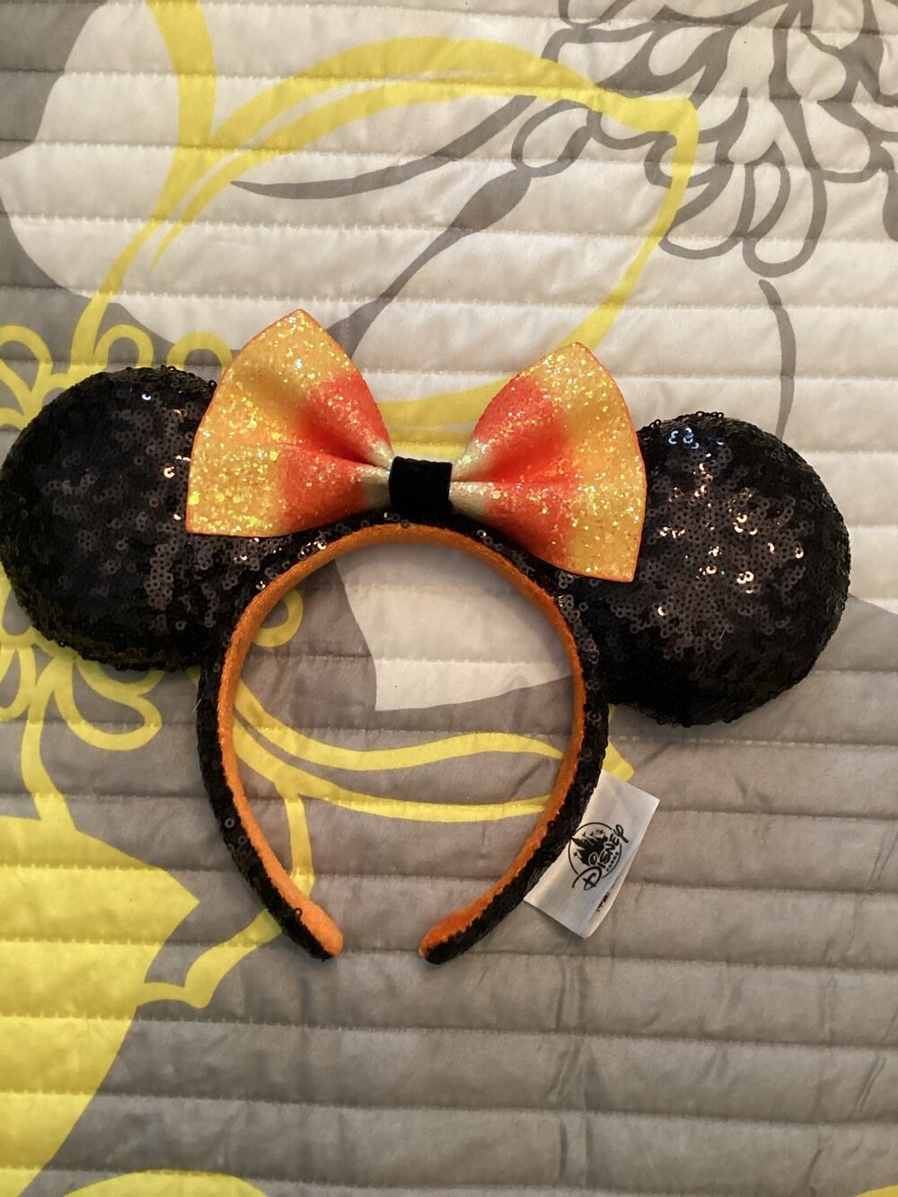 NWOT Disney Parks Sequin Halloween Candy Corn Bow Minnie Mouse Ear Headband 2024